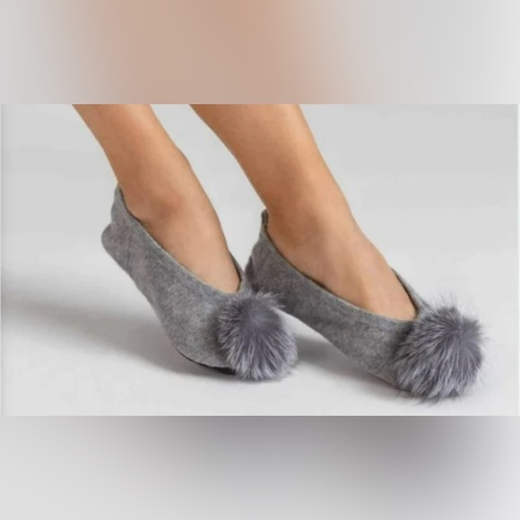 Sofia Cashmere Slipper Socks with Fur Ball Black - Picture 6 of 7
